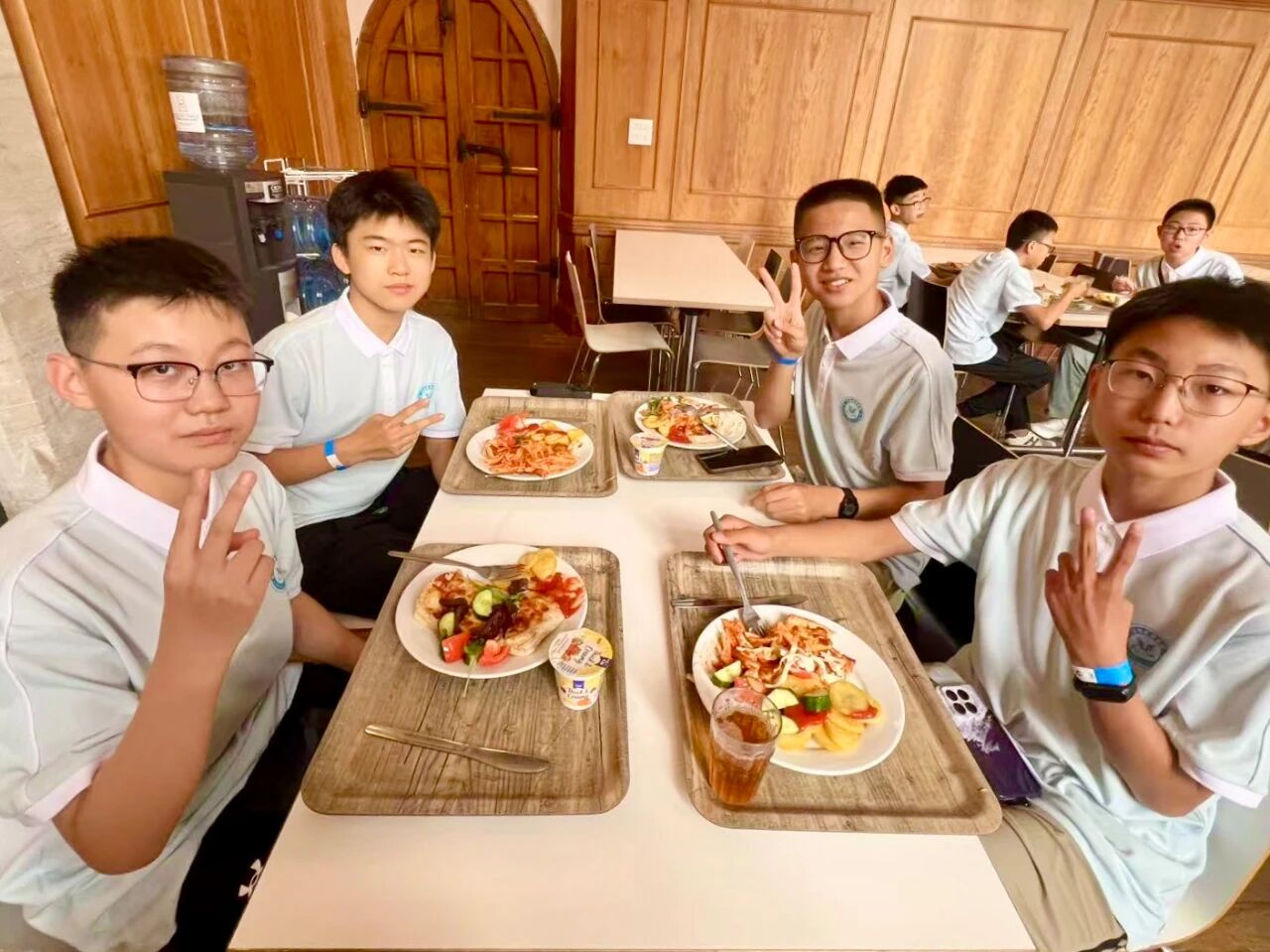 1775204038294848.jpg 6.jpg